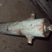 siłownik do przyczepy - zdjęcie 1